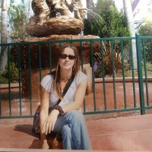 Meet your Posher, Leila